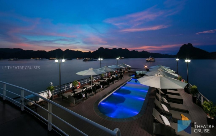 Ha Long LeTheatre Cruise Luxury