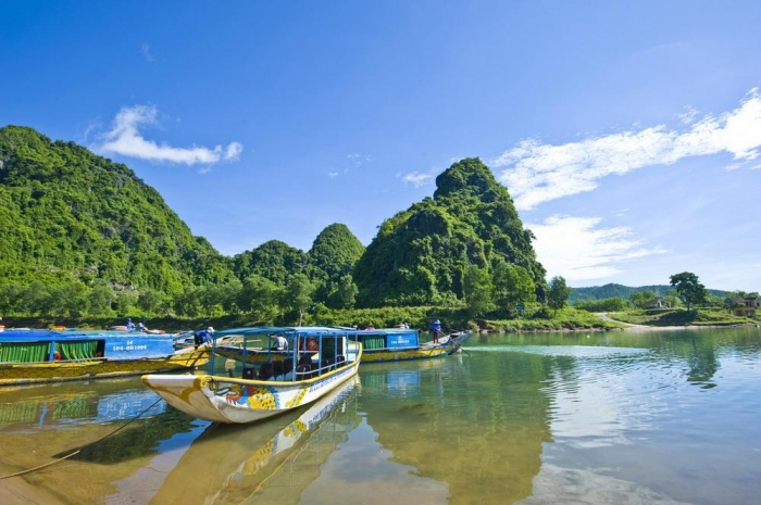 Dark Cave and Paradise Cave day trip