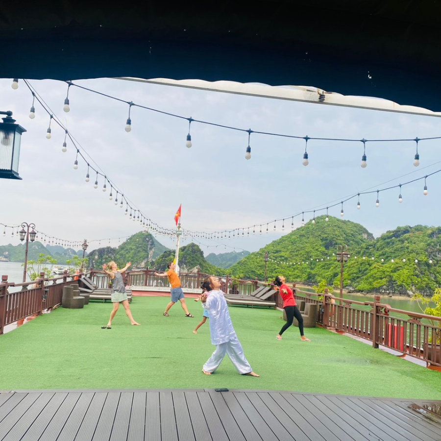 Amanda 5 Star Cruise