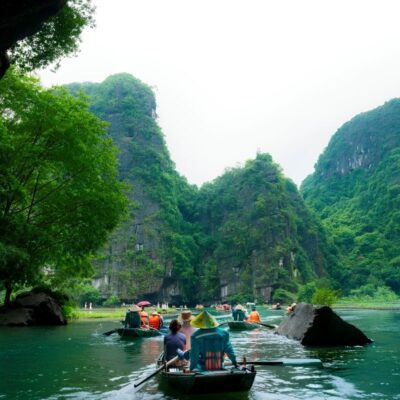 Discovery Hanoi - Hoa Lu - Tam Coc - Mua Cave - Jeep adventure 2 Days 1 Night Countryside Escape