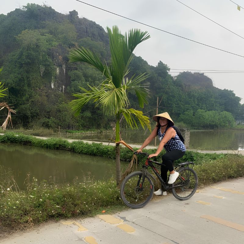 Hanoi – Bai Dinh or Hoa Lu – Trang An – Mua Cave – Tam Coc 2-Day Scenic Exploration (1)