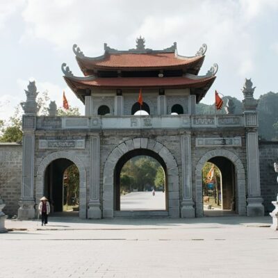 Hoa Lu Ancient Capital & Tam Coc Boat Ride - Mua Cave Panoramic Day Tour from Hanoi