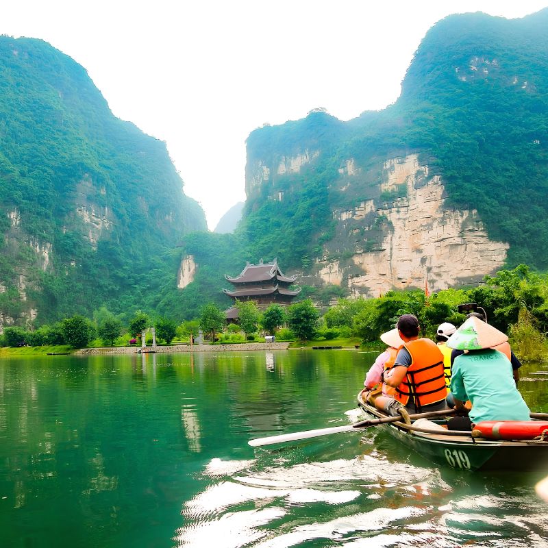 Ninh Binh Jeep Adventure – Trang An or Tam Coc – Mua Cave Full-Day Exploration