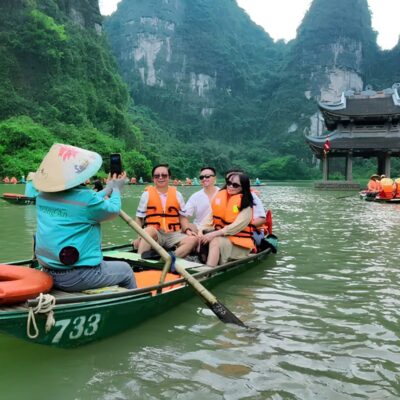 Ninh Binh Jeep Adventure – Trang An or Tam Coc – Mua Cave Full-Day Exploration