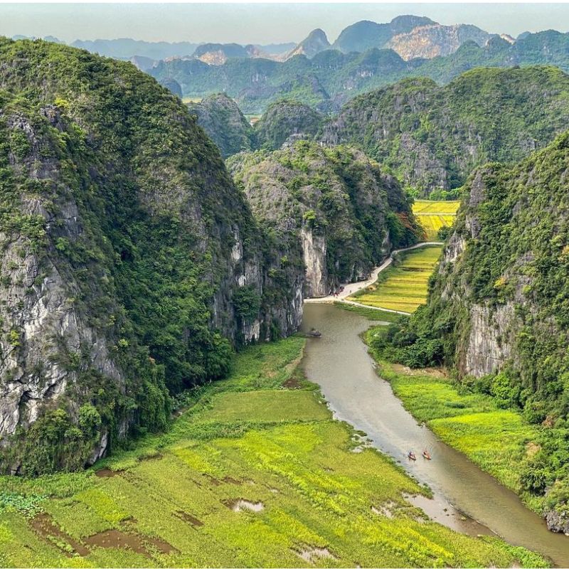 Ninh Binh Jeep Adventure – Trang An or Tam Coc – Mua Cave Full-Day Exploration