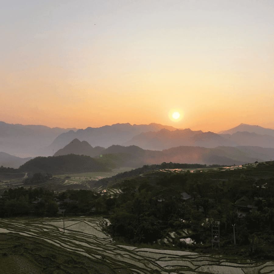 Pu Luong 1 Day Trekking Adventure – Hieu Waterfall, Lan Village & Co Lung Duck Farm Experience