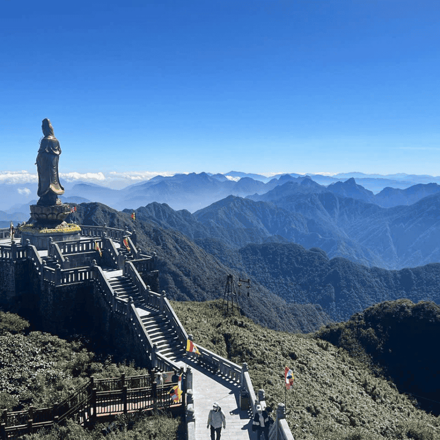 Sapa 3 Day 2 Night Mountain Discovery Tour – Cat Cat, Lao Chai, Ta Van, Giang Ta Chai and Fansipan Views