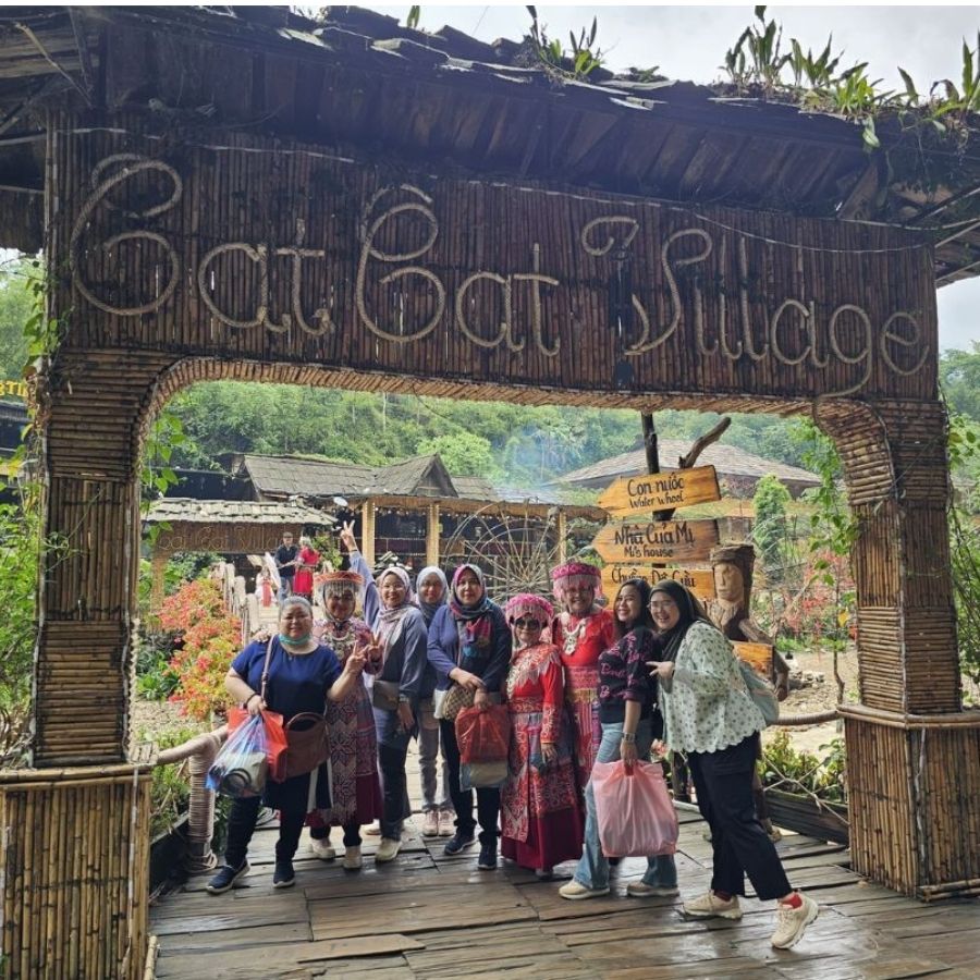 Sapa – Bac Ha Market Tour – 3 Days 2 Nights Cultural and Trekking Adventure