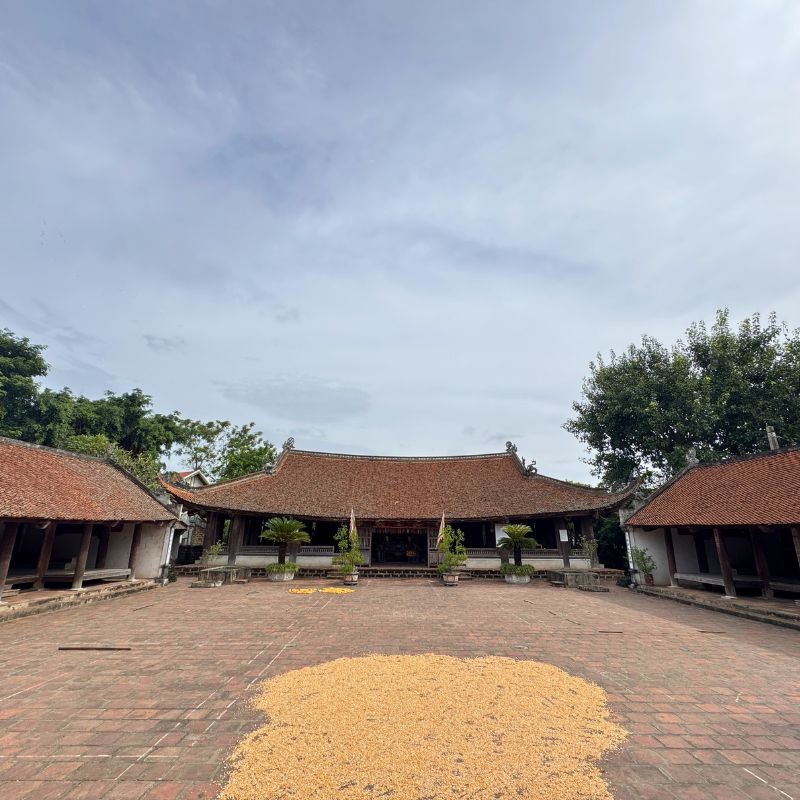 Duong Lam Ancient Village with Cultural Extensions