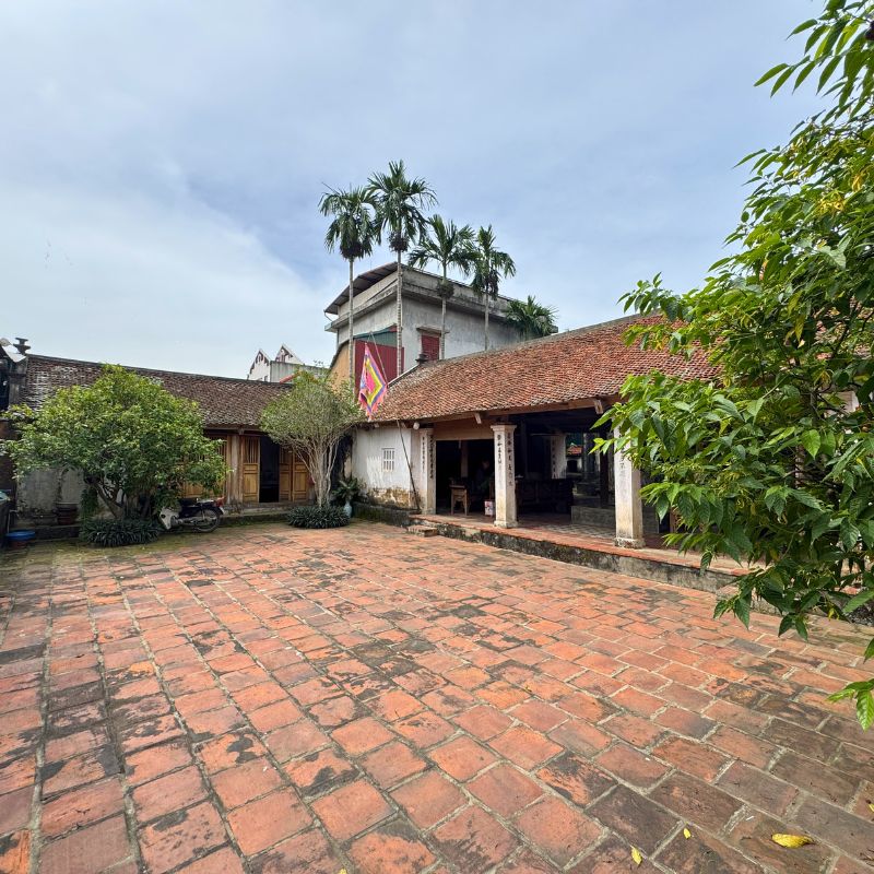 Duong Lam Ancient Village with Cultural Extensions