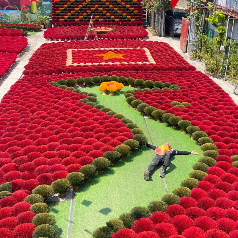 Lacquerware Village, Conical Hat Village & Incense Village Full Day Trip