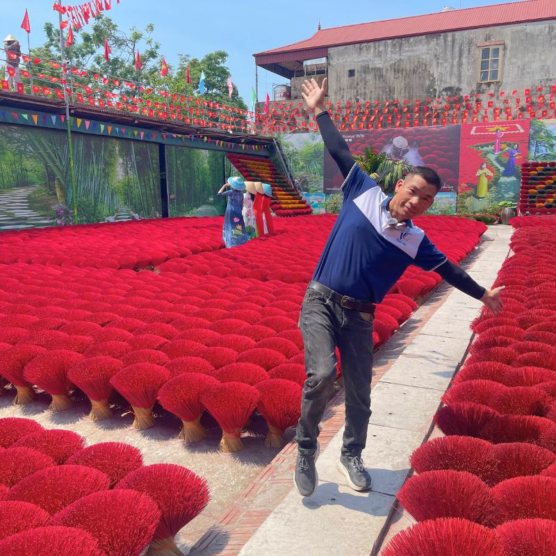 Lacquerware Village, Conical Hat Village & Incense Village Full Day Trip