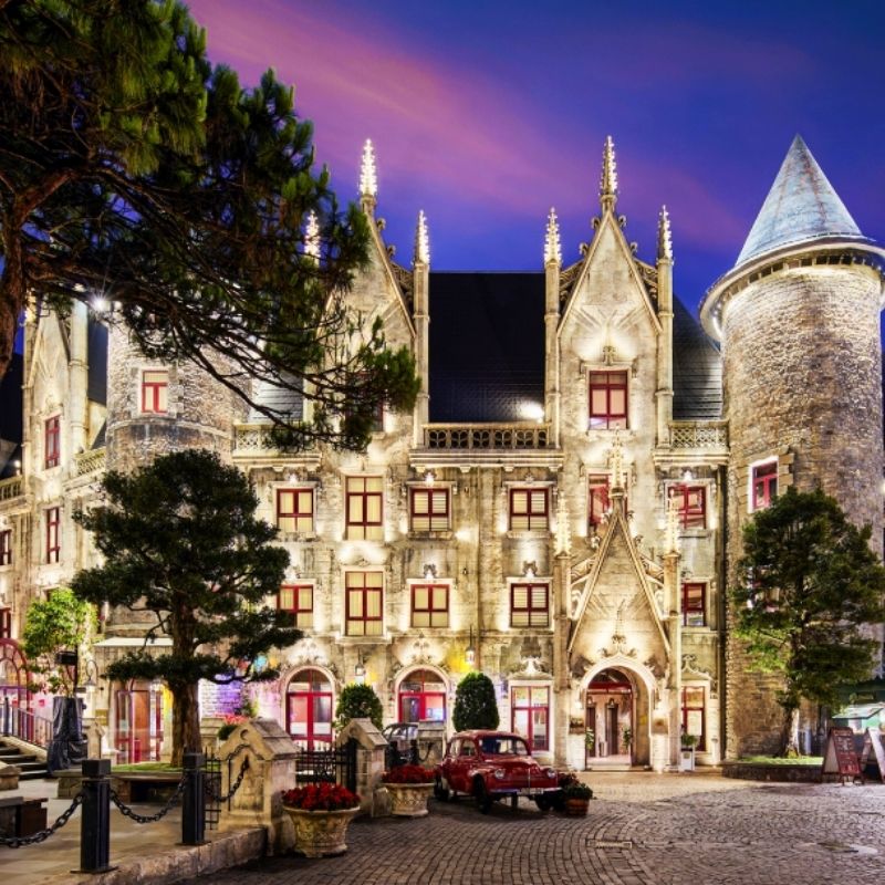 Ba Na Hills Golden Bridge Group Tour from Da Nang and Hoi An