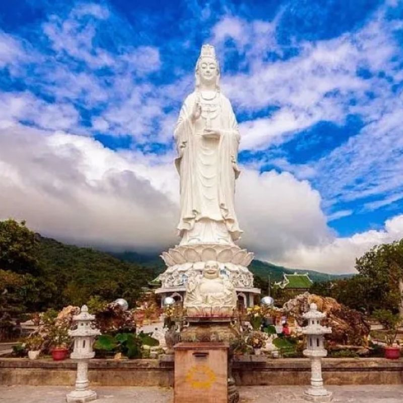 Ba Na Hills Golden Bridge Group Tour from Da Nang and Hoi An