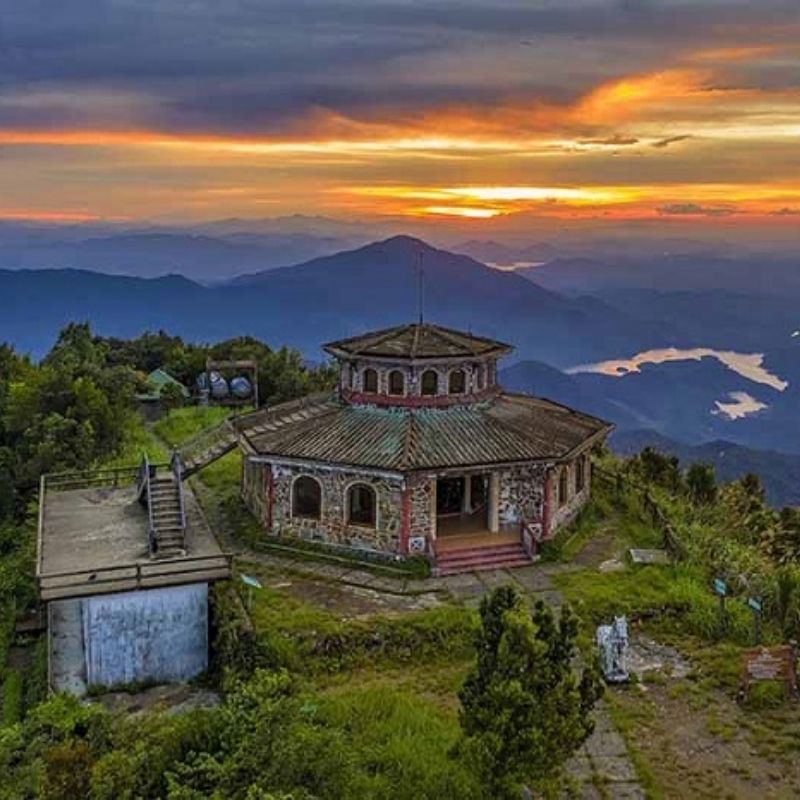 Bach Ma National Park Discovery Tour