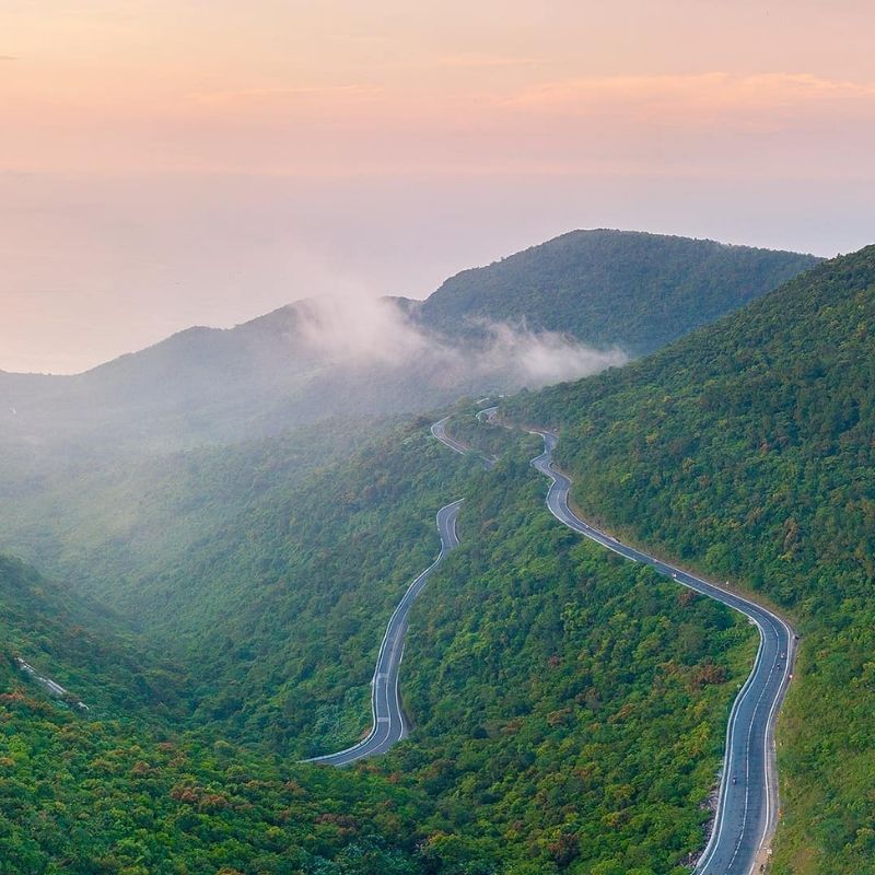 Hue Heritage and Royal Tomb Group Tour from Da Nang and Hoi An