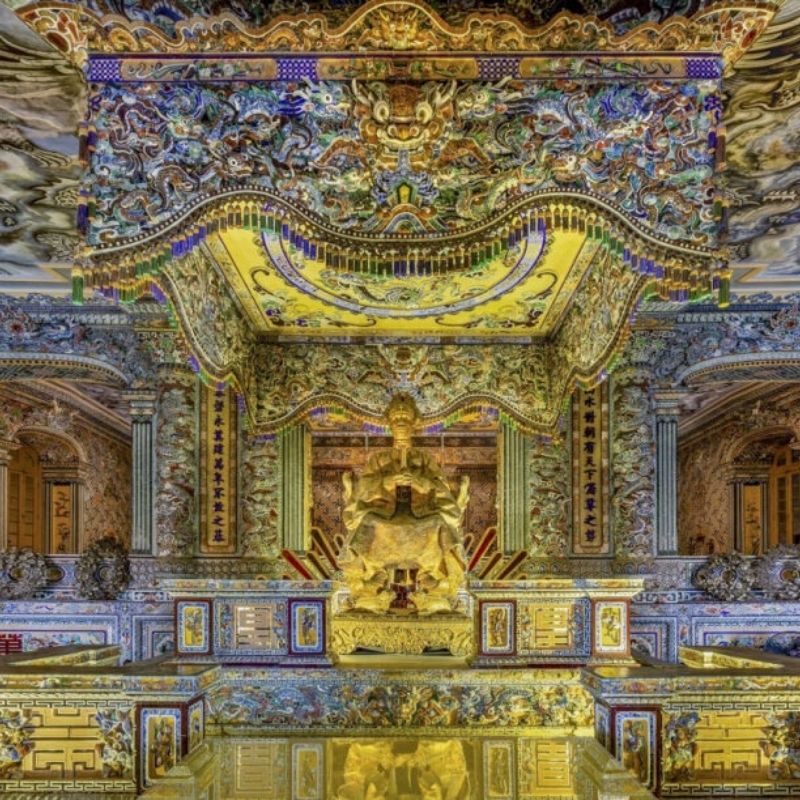 Hue Heritage and Royal Tomb Group Tour from Da Nang and Hoi An