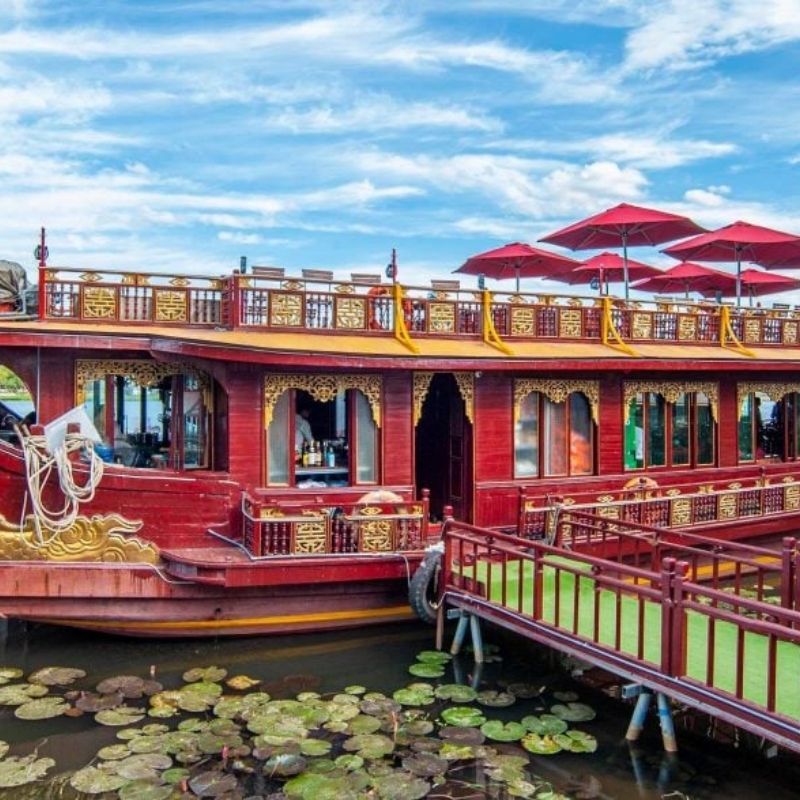 Hue Imperial City & Highlights Small Group Tour (Maximum 13 Pax)