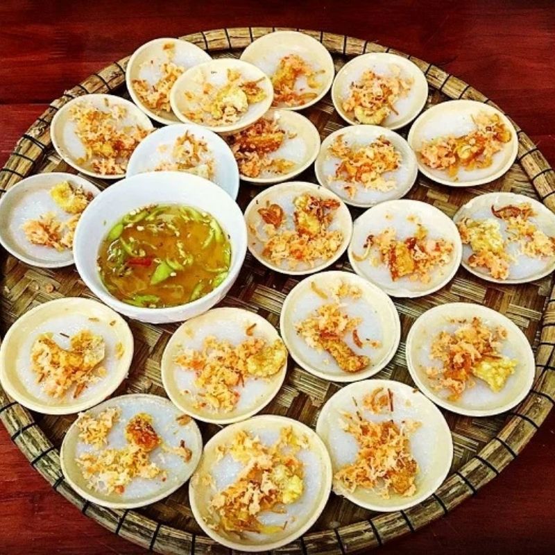 Hue Street Food Walking With Local Guide Group Tour