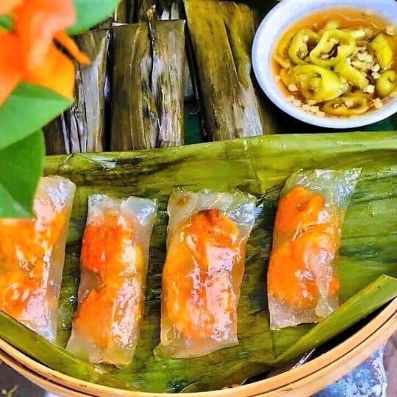 Hue Street Food Walking With Local Guide Group Tour