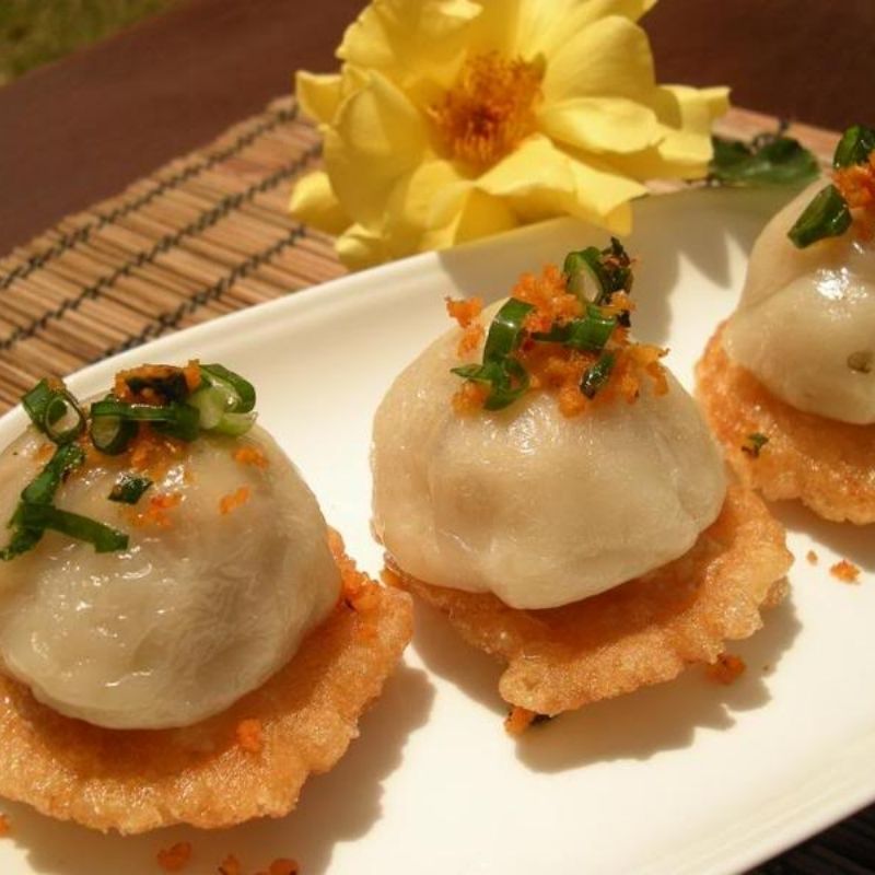 Hue Street Food Walking With Local Guide Group Tour