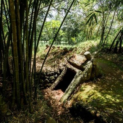 Hue to DMZ & Phong Nha Cave One-Day Small Group Experience