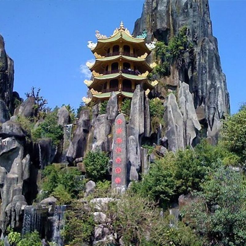 Hue to Hoi An by bus