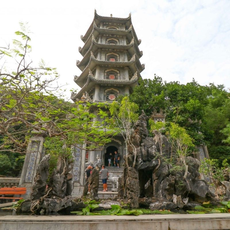 Marble Mountains & Hoi An Ancient Town Group Tour from Da Nang