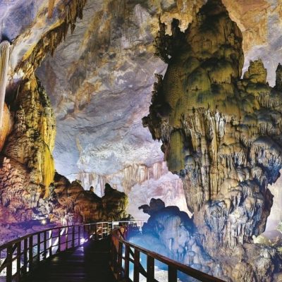 Paradise Cave & Dark Cave Exploration 1-Day Tour from Dong Hoi Phong Nha