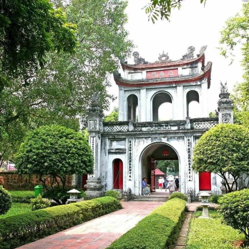14 Days Vietnam Splendor Tour – Ho Chi Minh, Mekong Delta, Hoi An, Hue, Hanoi, Ninh Binh and Halong Bay
