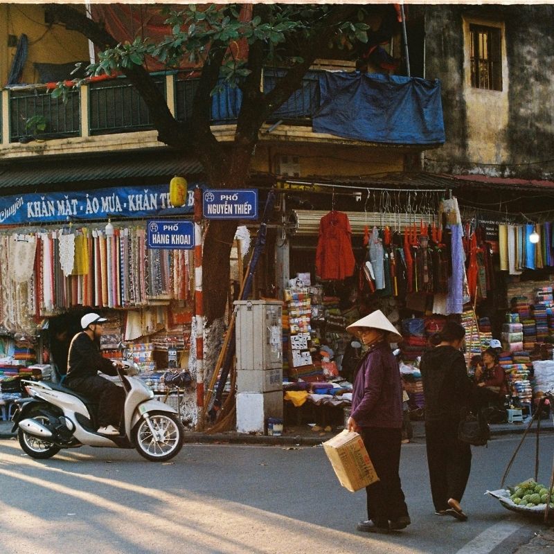 14 Days Vietnam Splendor Tour – Ho Chi Minh, Mekong Delta, Hoi An, Hue, Hanoi, Ninh Binh and Halong Bay