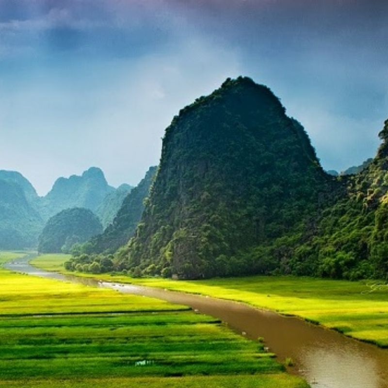 8 Days Vietnam Discovery Tour – Hanoi, Ninh Binh, Halong Bay, Da Nang, Ba Na Hills and Hoi An