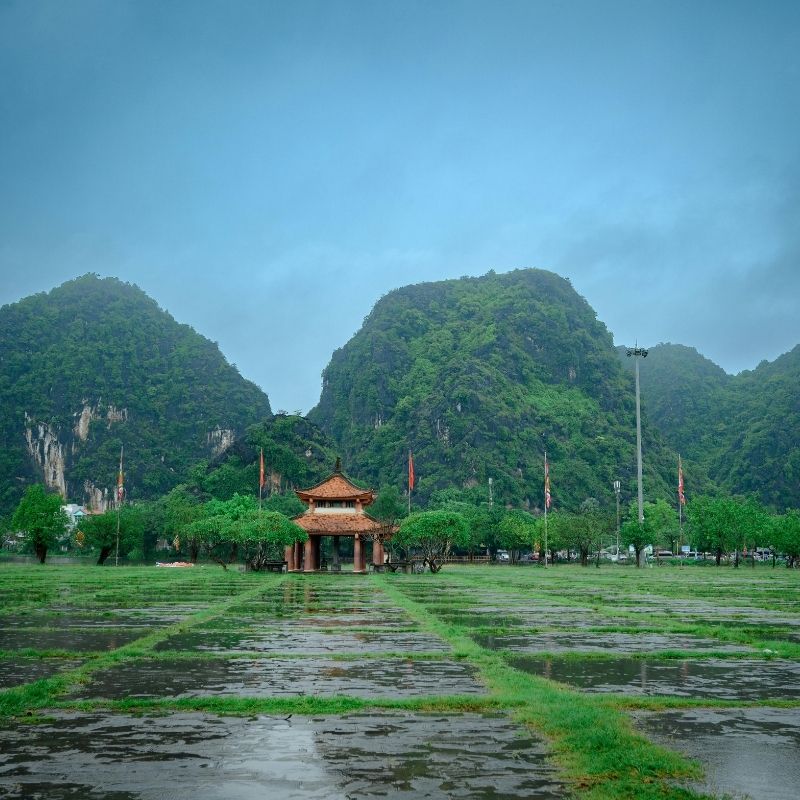 Northern Vietnam Discovery Tour 6 Days Hanoi – Ninh Binh – Sapa – Halong Bay