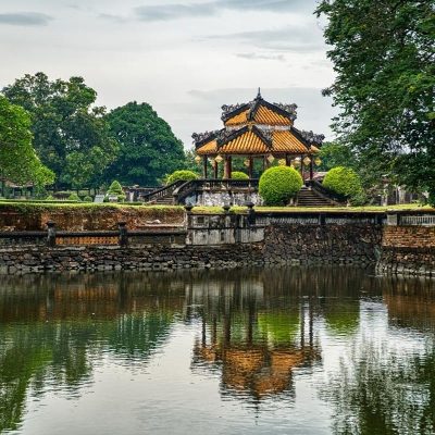 Vietnam Grand Discovery Tour 24 Days Ho Chi Minh City – Da Nang – Hoi An – Hue – Phong Nha – Hanoi – Sapa – Halong Bay – Ninh Binh – Cuc Phuong