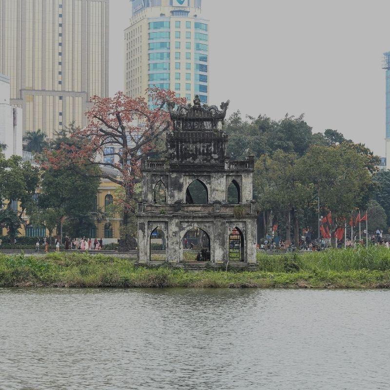 Vietnam Grand Discovery Tour 24 Days Ho Chi Minh City – Da Nang – Hoi An – Hue – Phong Nha – Hanoi – Sapa – Halong Bay – Ninh Binh – Cuc Phuong