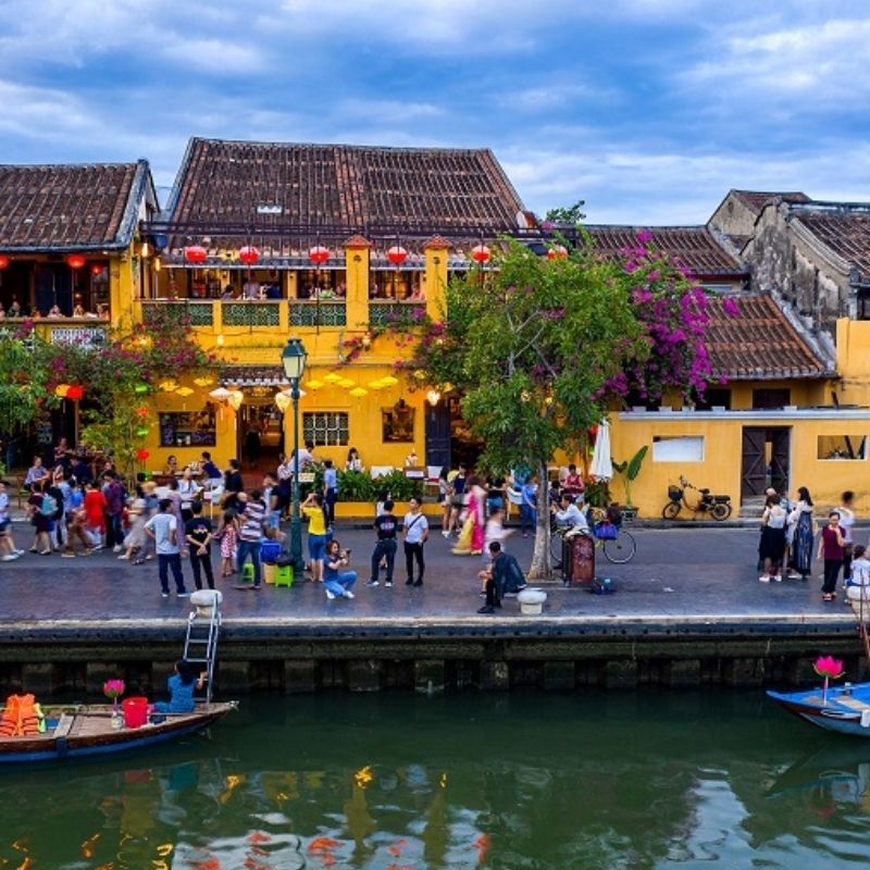 Vietnam Grand Discovery Tour 24 Days Ho Chi Minh City – Da Nang – Hoi An – Hue – Phong Nha – Hanoi – Sapa – Halong Bay – Ninh Binh – Cuc Phuong
