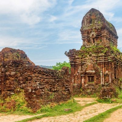 Vietnam Grand Discovery Tour 25 Days Ho Chi Minh City – Mekong Delta – Hoi An – Hue – Hanoi – Ha Giang – Sapa – Halong Bay