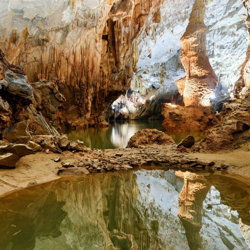 Vietnam Sun & Sea Adventure – 18 Days