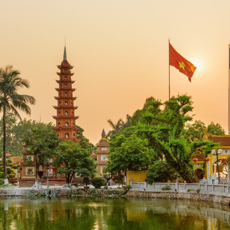Vietnam Sun & Sea Adventure – 18 Days