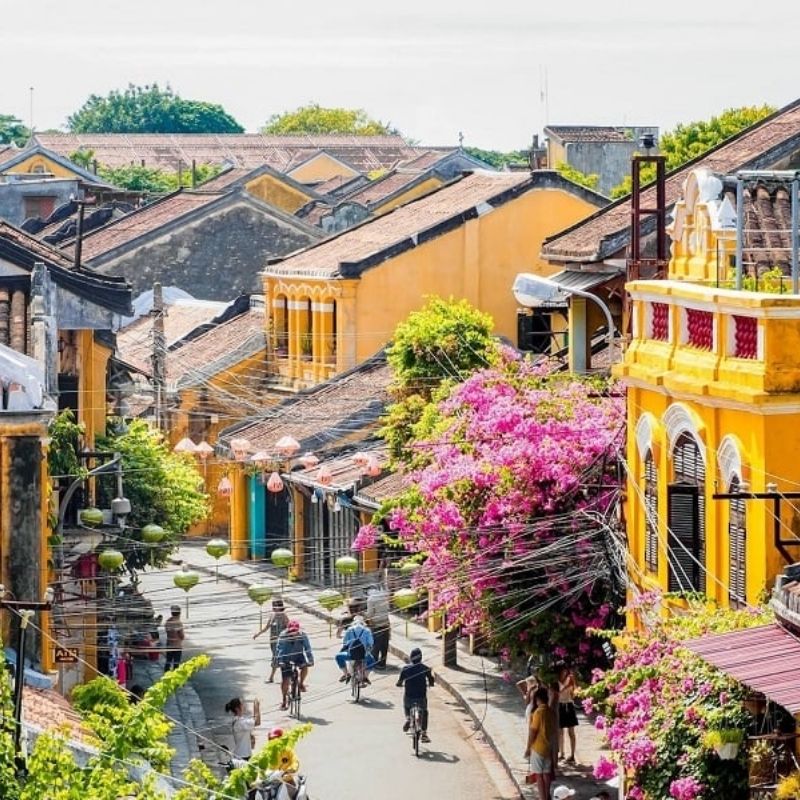 Vietnam Sun & Sea Adventure – 18 Days