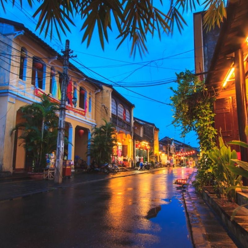 Vietnam Sun & Sea Adventure – 18 Days