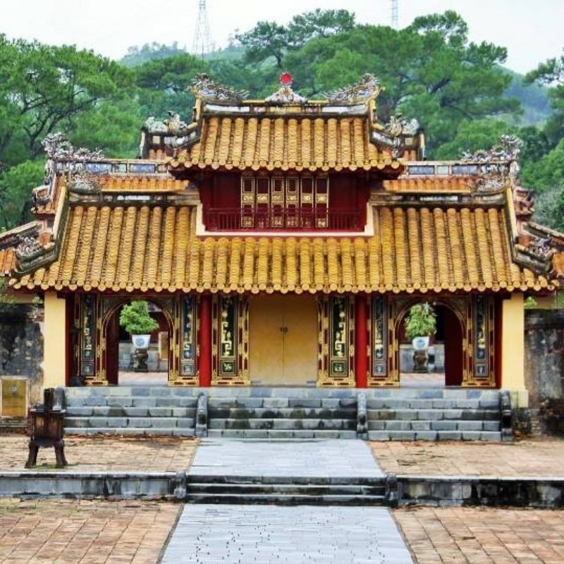 Vietnam at a Glance Tour 10 Days Ho Chi Minh City – Mekong Delta – Hoi An – Hue – Hanoi – Halong Bay