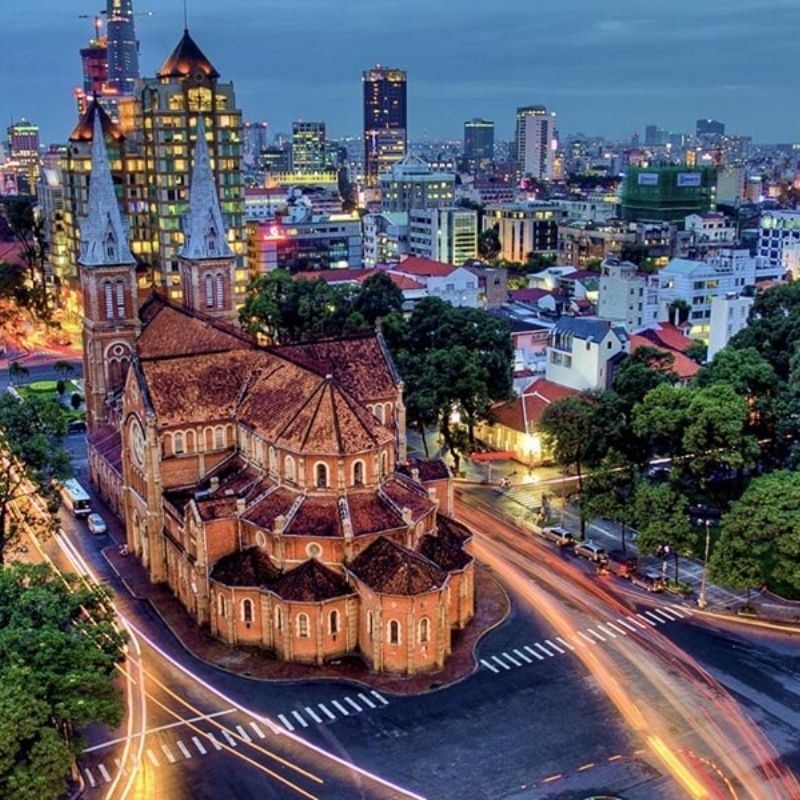 Vietnam at a Glance Tour 10 Days Ho Chi Minh City – Mekong Delta – Hoi An – Hue – Hanoi – Halong Bay