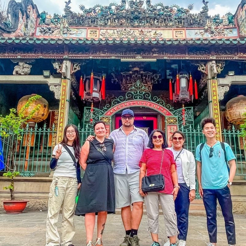 Ho Chi Minh City Motorbike Tour – City Highlights and Hidden Gems Exploration 3.5 Hours