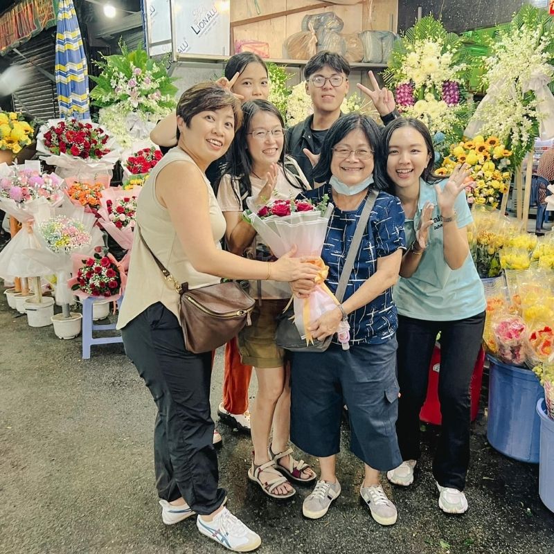 Ho Chi Minh City Motorbike Tour – City Highlights and Hidden Gems Exploration 3.5 Hours