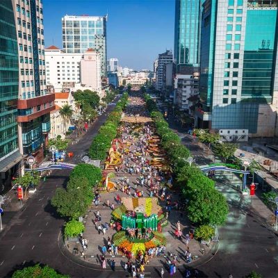 Ho Chi Minh City Motorbike Tour – Classic City Highlights and War History Exploration 4 Hours