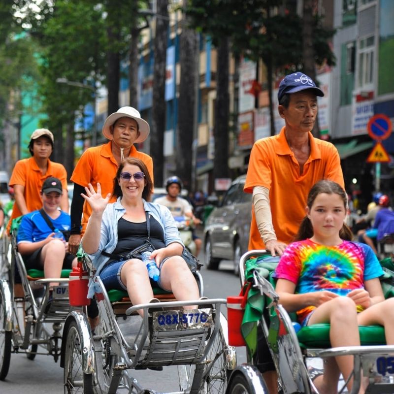 Saigon Cyclo Food and Sight Tour – City Highlights and Street Food Experience 4 Hours