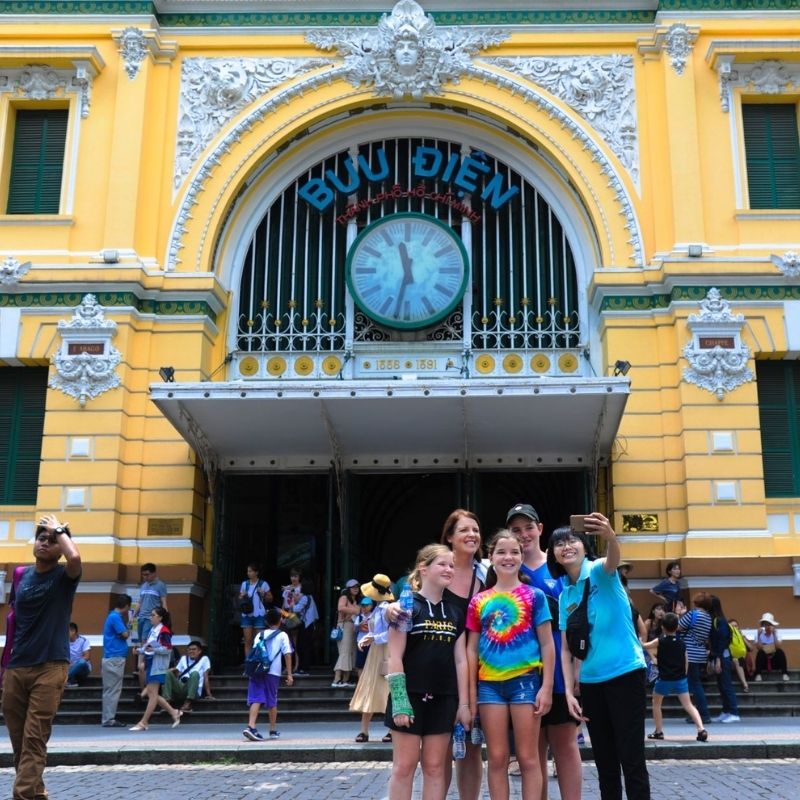 Saigon Cyclo Food and Sight Tour – City Highlights and Street Food Experience 4 Hours