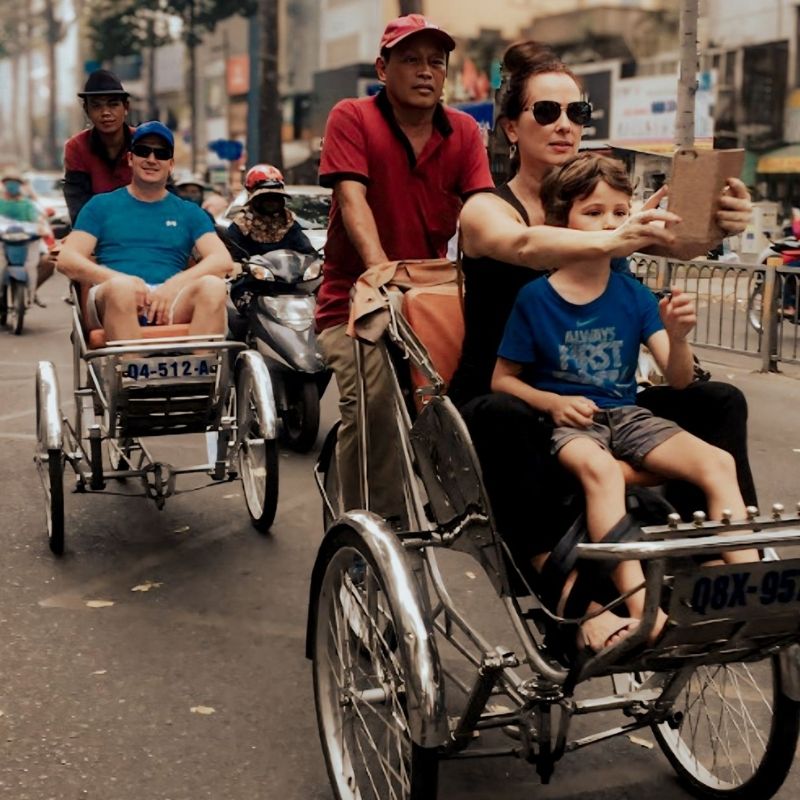 Saigon Cyclo Food and Sight Tour – City Highlights and Street Food Experience 4 Hours