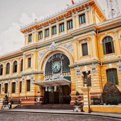 Saigon Food and Sight Motorbike Tour – Street Food, Landmarks and Hidden Gems 4 Hours